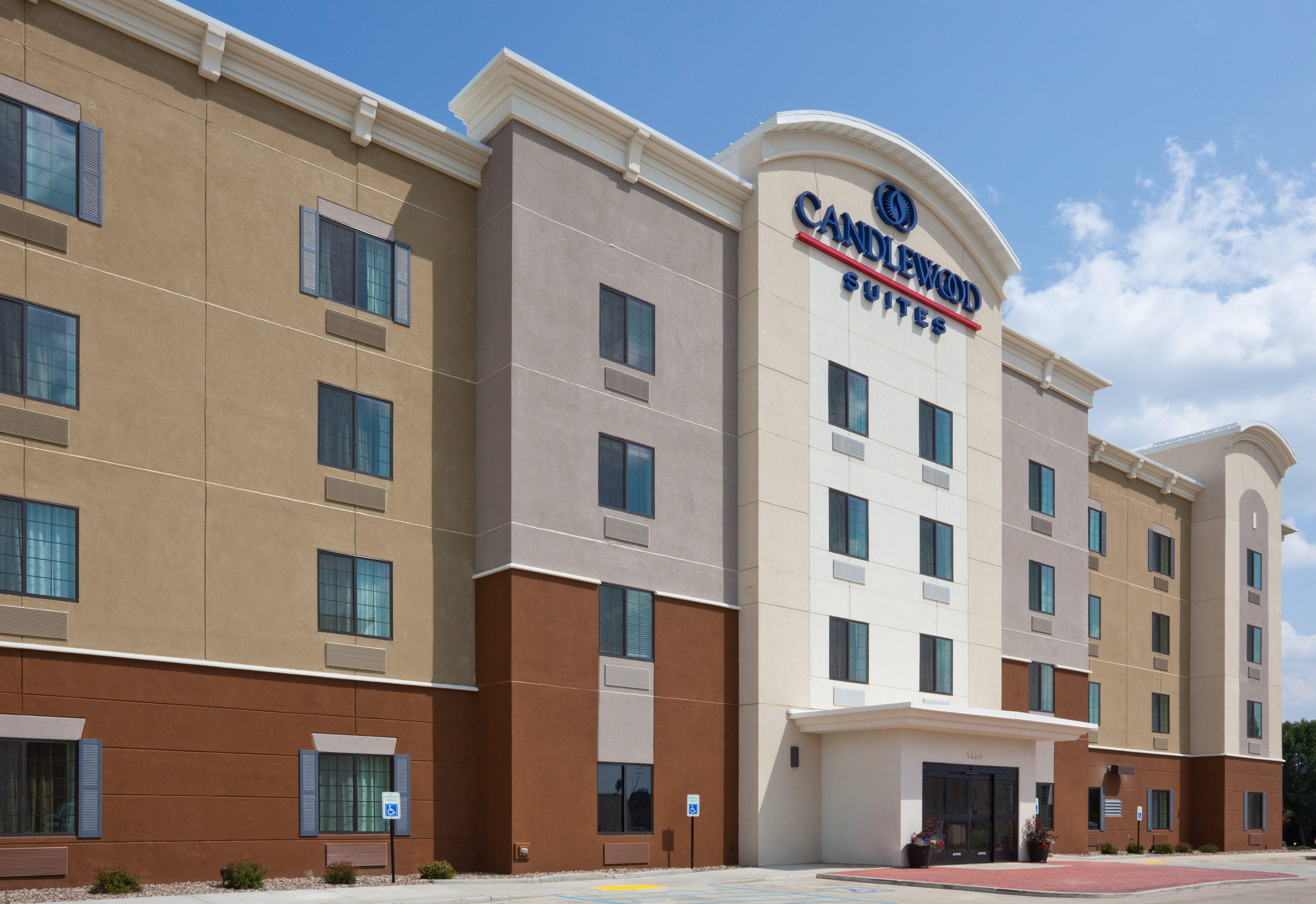 Candlewood Suites Dickinson, An Ihg Hotel Exterior photo